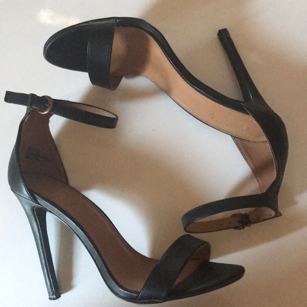 ⭐️ FINAL PRICE ⭐️ Charlotte Russe Heels